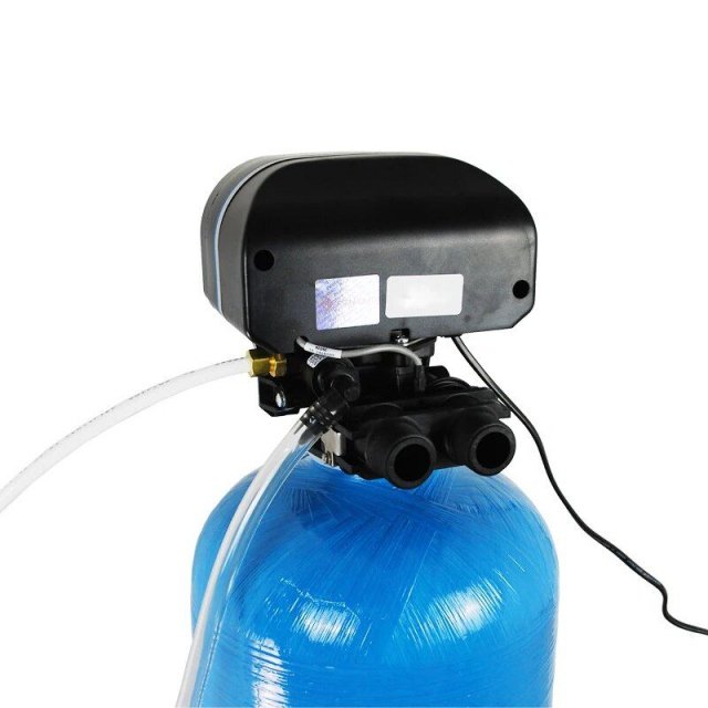 High-Efficiency 12 GPM Water Softener with Meter Control and Easy Installation - Image 3