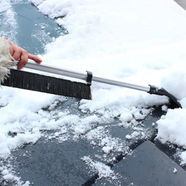 Extendable Car Ice Scraper with Snow Brush: Quick and Efficient Winter Cleaning - Image 3