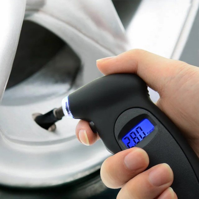 High-Precision Digital Tire Pressure Gauge with LCD Display for All Vehicles - Image 5