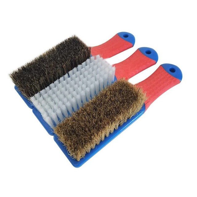 Multi-Use Car Interior Cleaning Brush for Roof, Seats, and Mats - Image 7