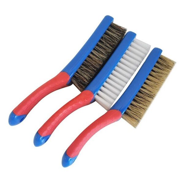 Multi-Use Car Interior Cleaning Brush for Roof, Seats, and Mats - Image 3