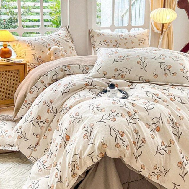 Floral Jacquard Bedding Set - Image 3