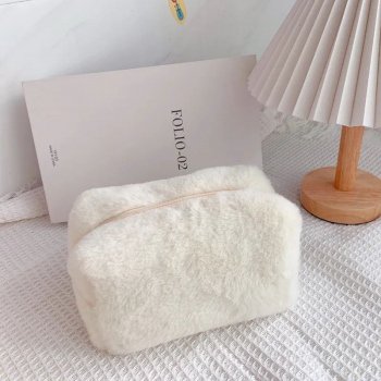 Chic Soft Fur Cosmetic Bag - Fashionable Travel Makeup Organizer for Women and Girls