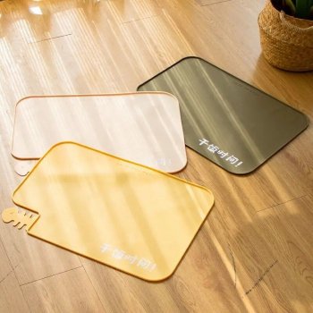 Quadrate Silicone Cat Feeding Mat - Waterproof & Non-Slip Pet Bowl Pad