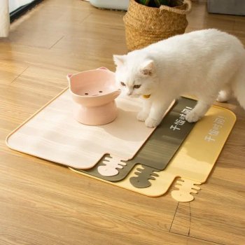 Quadrate Silicone Cat Feeding Mat - Waterproof & Non-Slip Pet Bowl Pad