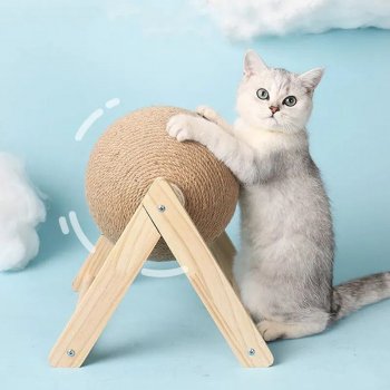 Eco-Friendly Wood and Sisal Rope Cat Scratching Ball