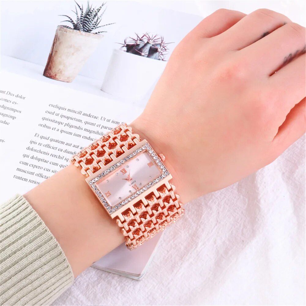 Elegant Gold Square Diamond Quartz Watch for Women 