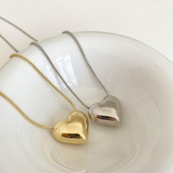 Gothic Trendy Heart Pendant Necklace