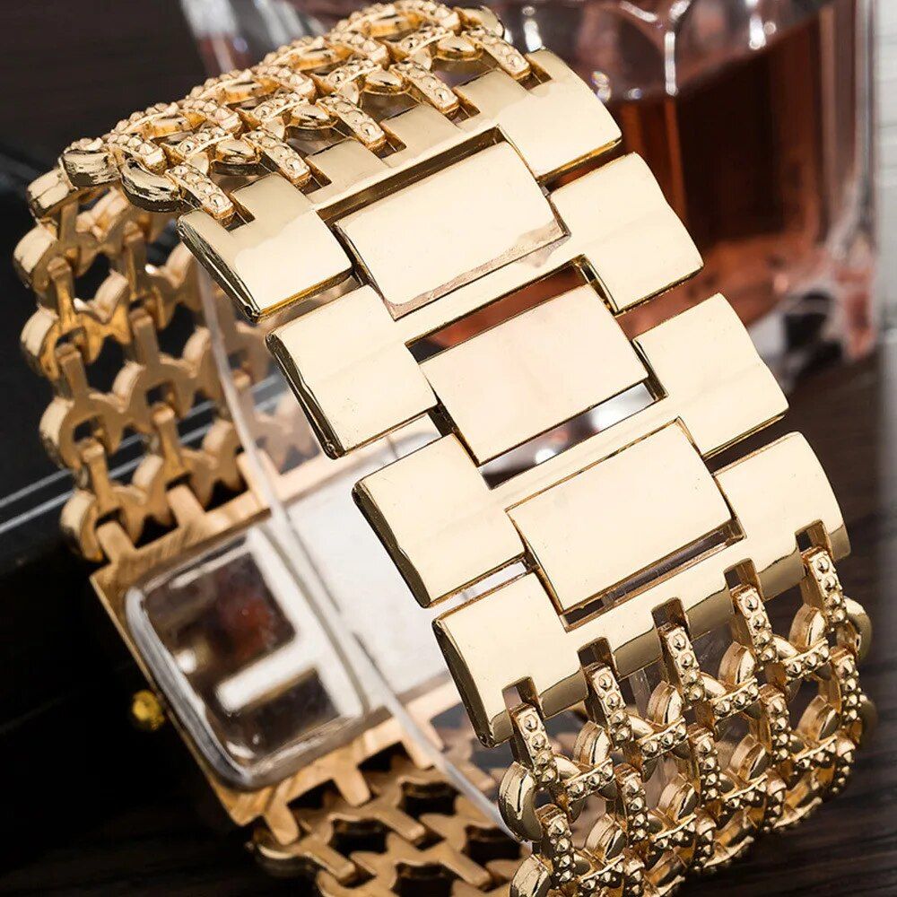 Elegant Gold Square Diamond Quartz Watch for Women 