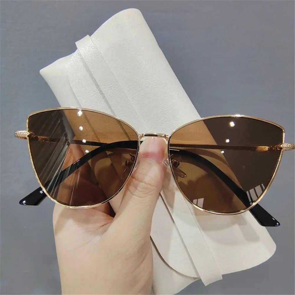 Chic Cat Eye Vintage Sunglasses - UV400 Protection, Trendy Multi-Color Eyewear 