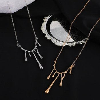 Elegant Liquid Drop Shape Yarn Pendant Necklace