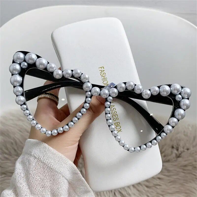 Chic Pearl-Embellished Heart-Shaped Sunglasses for Women Color: Clear 