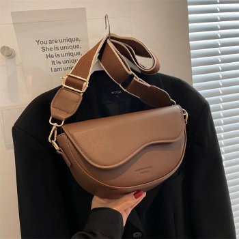 Alternative view of 2023 Retro Chic Half Moon Crossbody Bag for Women