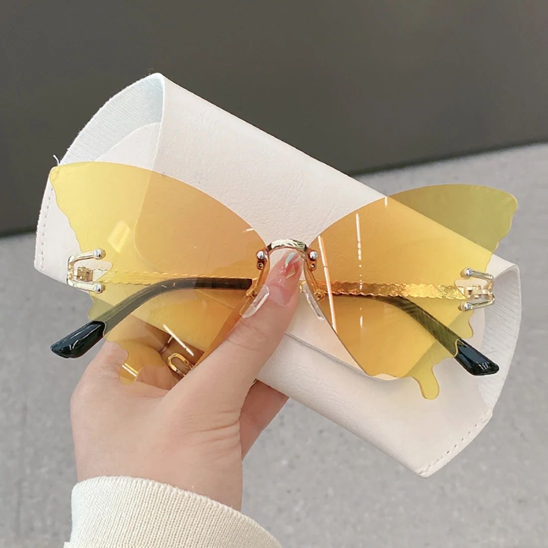 Chic Gradient Butterfly Sunglasses - UV Protection, Rimless Metal Design for Women 