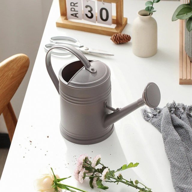 Efficient 2L Long-Spout Watering Can for Indoor and Outdoor Plants - Image 4