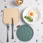 Versatile Heat-Resistant Silicone Trivet Mats: Modern, Eco-Friendly Kitchen Accessory - Image 3